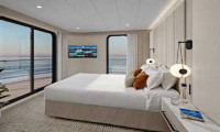 Star Seeker Suite Stateroom